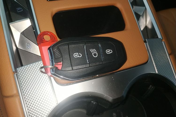 DS 7 2018款 45THP 里沃利先锐版中控内饰11