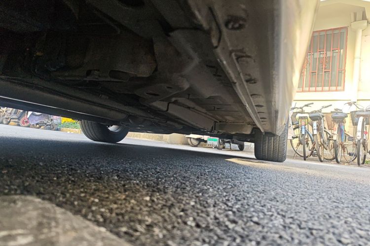 别克 君威 2015款 1.6T 精英技术型局部细节9002