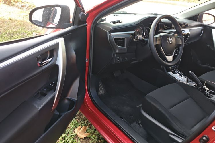 丰田 卡罗拉 2017款 1.2T CVT GL中控内饰7003