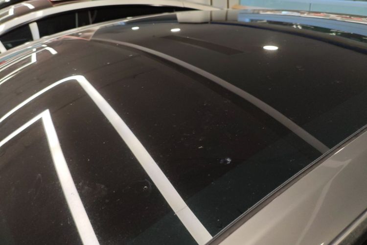 特斯拉 Model Y 2021款 标准续航后驱版局部细节57