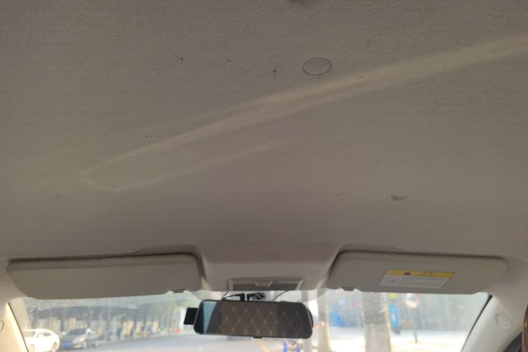 长安欧尚 奔奔E-Star 2022款 清心版 多彩款 三元锂局部细节22