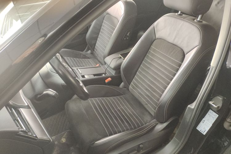 大众 迈腾 2020款 330TSI DSG 豪华型中控内饰19