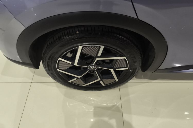 比亚迪 元PLUS 2023款 冠军版 510KM 超越型车身外观6008