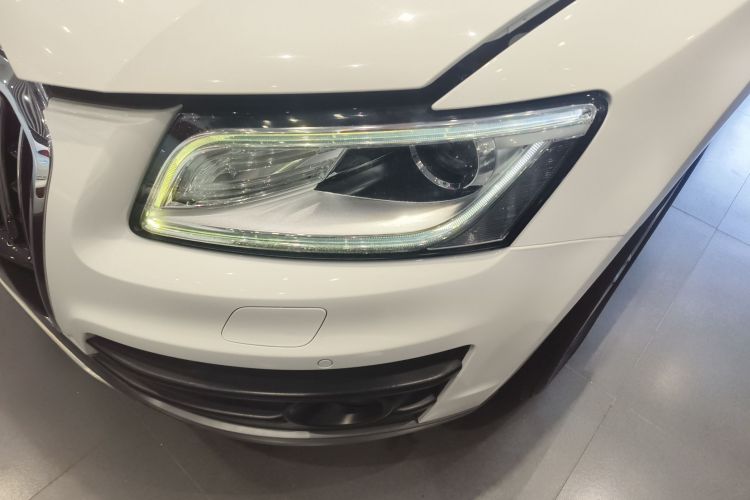 奥迪Q5 2017款 Plus 40 TFSI 技术型局部细节36