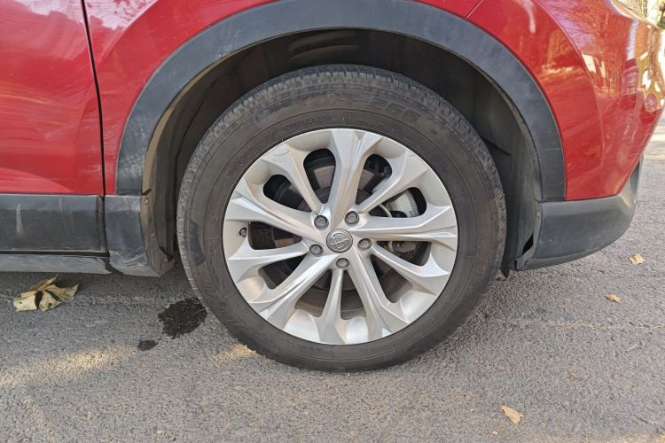 中华V3 2016款 1.5L 手动舒适型车身外观10