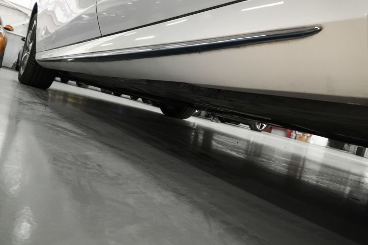 奔驰E级 2017款 E 200 L 运动型 4MATIC局部细节9002