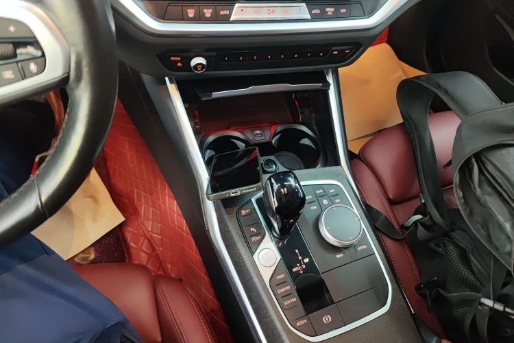 宝马3系 2022款 改款 325i M运动套装中控内饰18