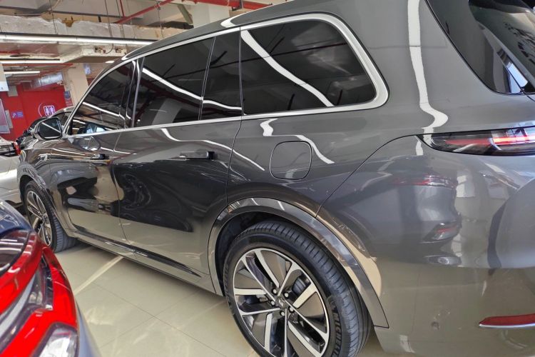 理想汽车 理想L9 2022款 Max车身外观4