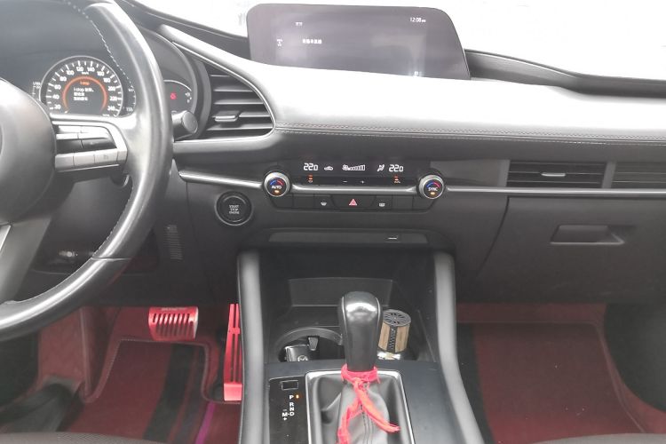 马自达3 昂克赛拉 2020款 1.5L 自动质型版中控内饰16