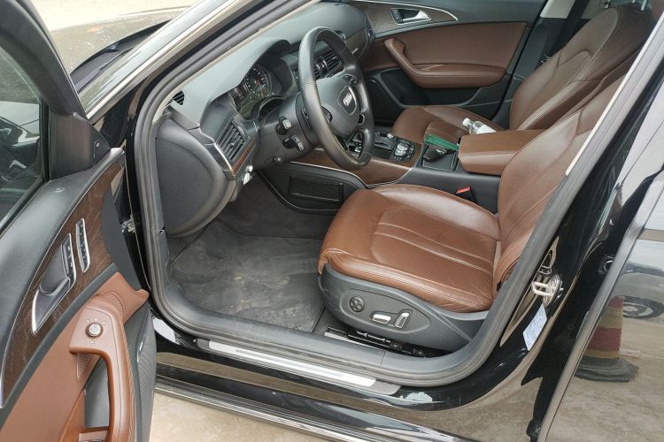 奥迪A6L 2016款 50 TFSI quattro 尊享型中控内饰7003