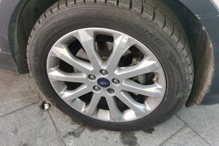 福特 翼虎 2013款 1.6L GTDi 四驱精英型车身外观10