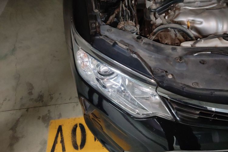 丰田 凯美瑞 2016款 2.0G 十周年纪念领先版车身外观8