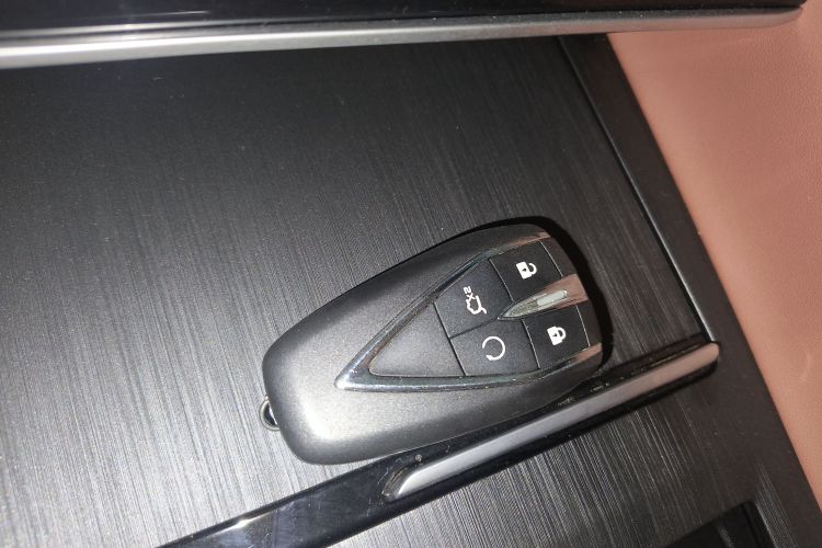 长安CS75 PLUS 2023款 第三代 1.5T 自动尊贵型中控内饰11