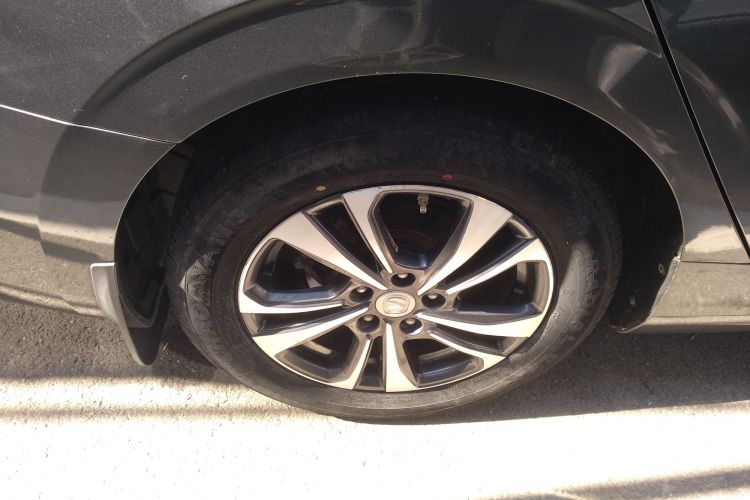 长安 逸动 2021款 PLUS 1.6L GDI 手动豪华型车身外观6008