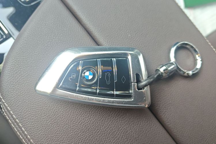 宝马5系 2023款 530Li 领先型 M运动套装中控内饰11