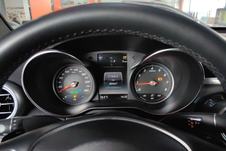 奔驰GLC轿跑 2019款 改款 GLC 200 4MATIC 轿跑SUV中控内饰14