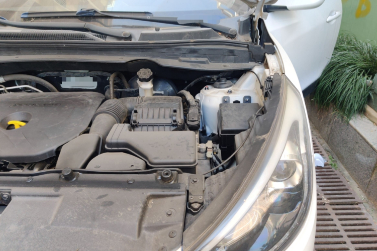 北京现代ix35 2013款 2.0L 自动两驱舒适型GL 国IV局部细节9007