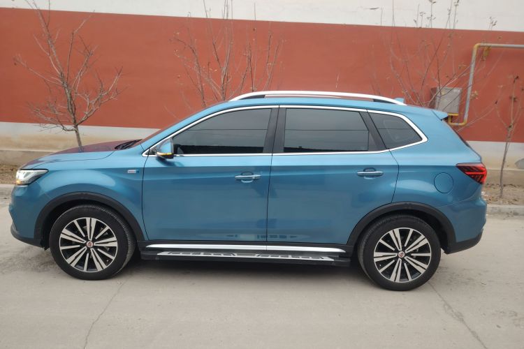 荣威RX5 2019款 20T 两驱自动Ali智联网铂金版车身外观6003