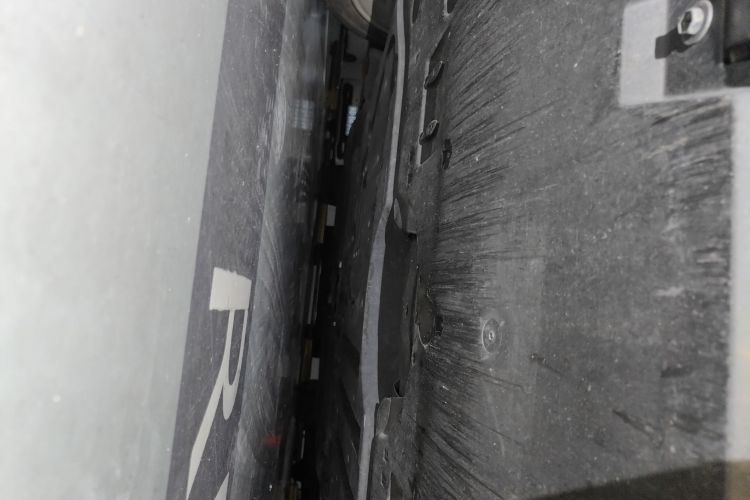 雷克萨斯ES 2021款 200 卓越版局部细节9008