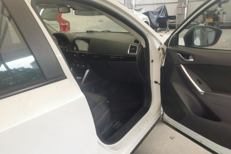 马自达CX-5 2014款 2.0L 自动两驱都市型局部细节9005