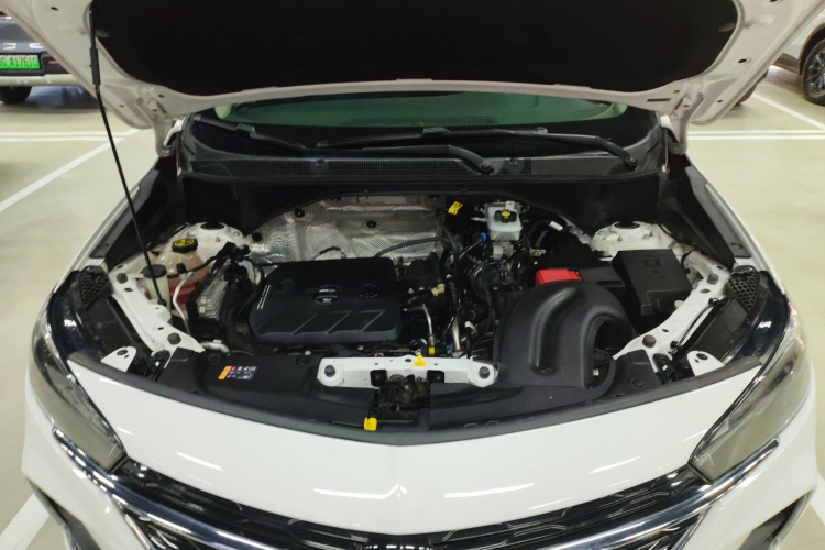 别克 昂科拉GX 2020款 20T CVT两驱豪华型机舱底盘24