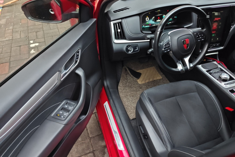 荣威i6新能源 2017款 45T 混动互联智尊版中控内饰7003