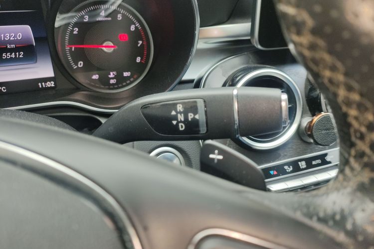 奔驰C级 2017款 改款 C 180 L 时尚型运动版局部细节18