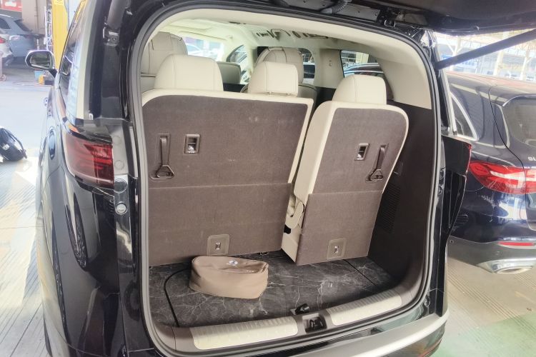 腾势D9 2024款 DM-i 980 四驱旗舰型局部细节23