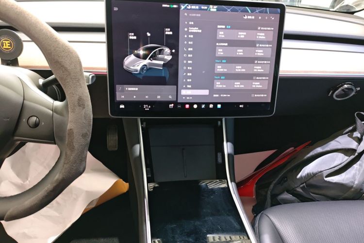 特斯拉 Model 3 2020款 长续航后轮驱动版中控内饰16