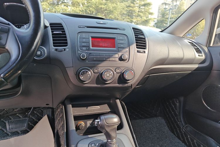 起亚K3S 2014款 1.6L 自动GLS中控内饰16