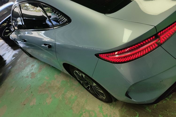 比亚迪 海豹 2022款 550km 标准续航后驱版尊贵型车身外观4