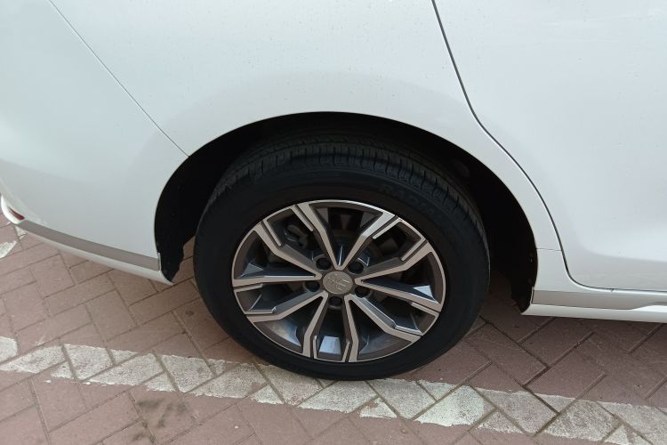 比亚迪 宋MAX 2021款 升级版 1.5T 自动豪华型 7座车身外观6008