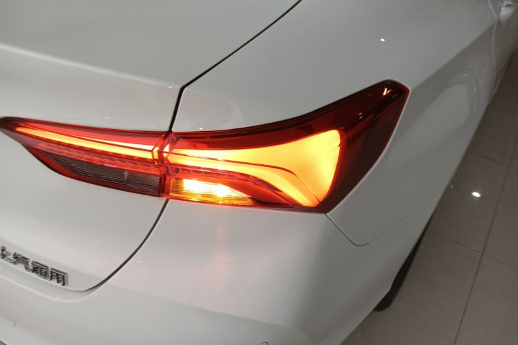 别克 威朗 2023款 Pro 乐享版车身外观9