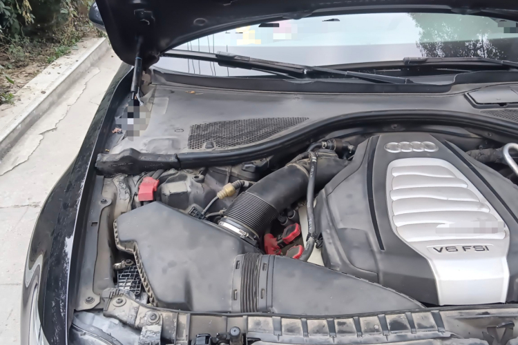 奥迪A6L 2012款 30 FSI 技术型局部细节9006