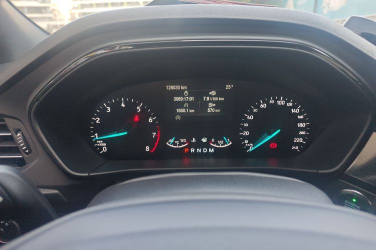 福特 福克斯 2020款 三厢 EcoBoost 180 自动ST Line中控内饰14