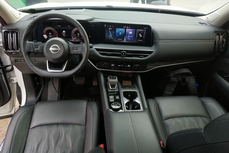 日产 探陆 2024款 380VC-TURBO 四驱智尊版 6座中控内饰7002