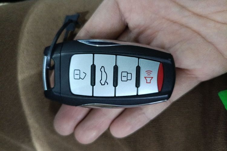 哈弗H6 2019款 运动版 1.5T 自动两驱精英型 国VI中控内饰7001