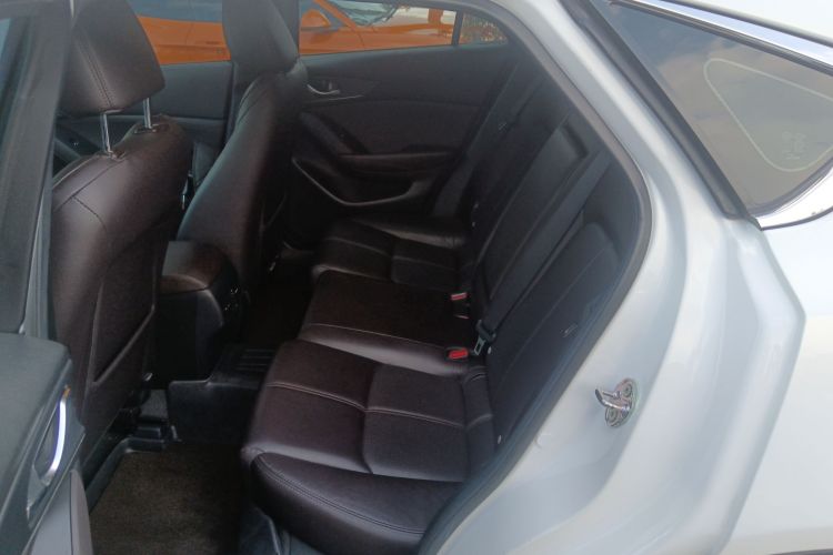 马自达CX-4 2020款 2.0L 自动两驱蓝天品位版中控内饰7004