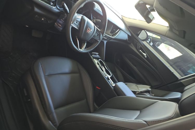 别克 君威 2024款 25T 超享版中控内饰19