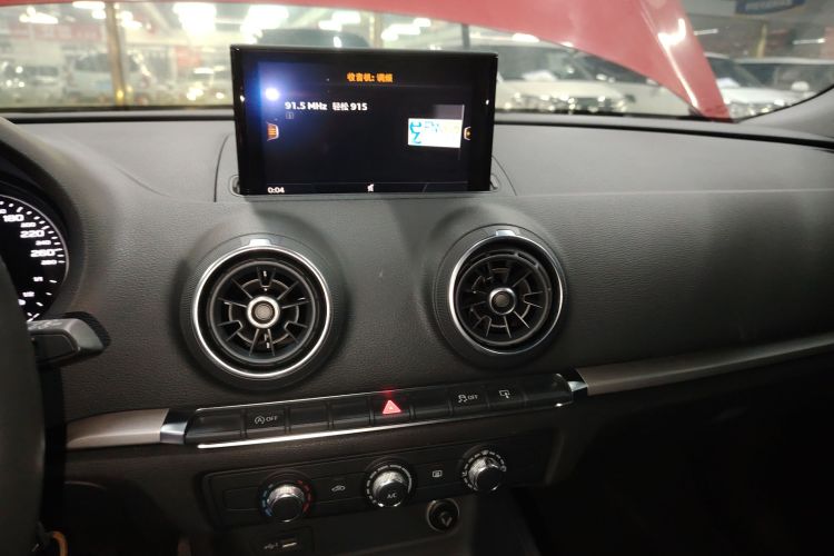 奥迪A3 2017款 Sportback 35 TFSI 进取型中控内饰16