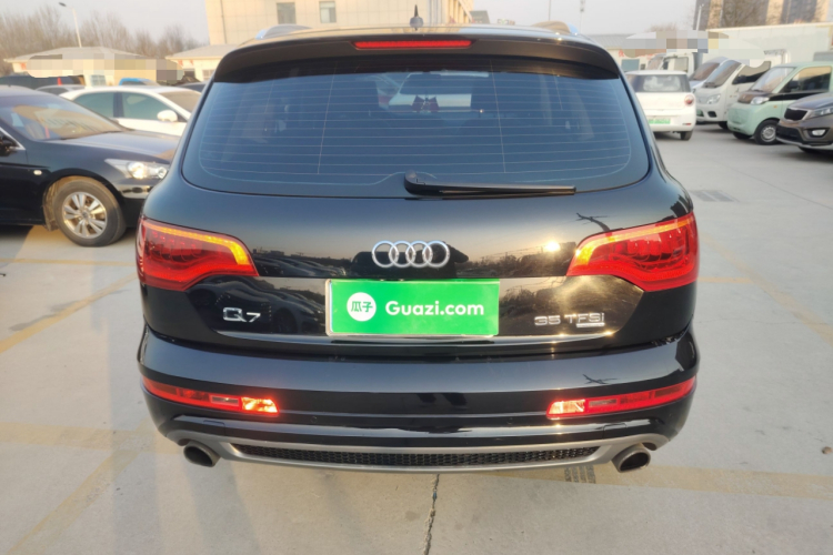 奥迪Q7 2014款 35 TFSI 运动型车身外观6
