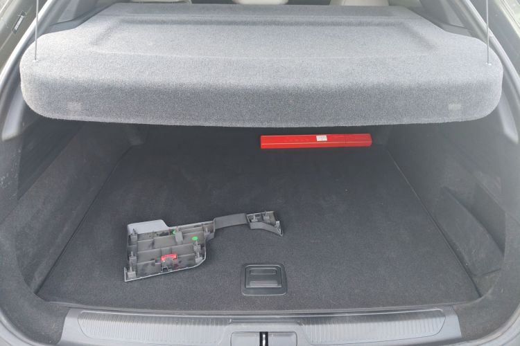 雪铁龙 凡尔赛C5 X 2021款 1.6T 享不凡机舱底盘23