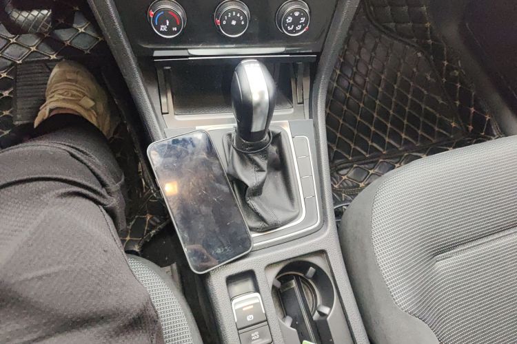 大众 高尔夫 2019款 280TSI DSG舒适型 国V局部细节18