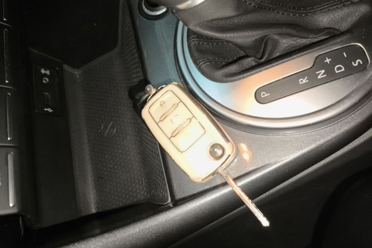 大众 甲壳虫 2017款 180TSI 宜乐版中控内饰11