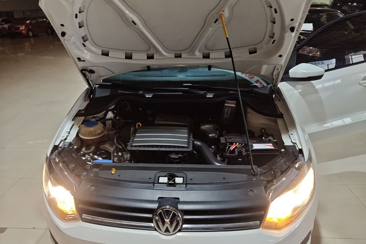 大众 Polo 2018款 1.5L 自动安驾型机舱底盘24