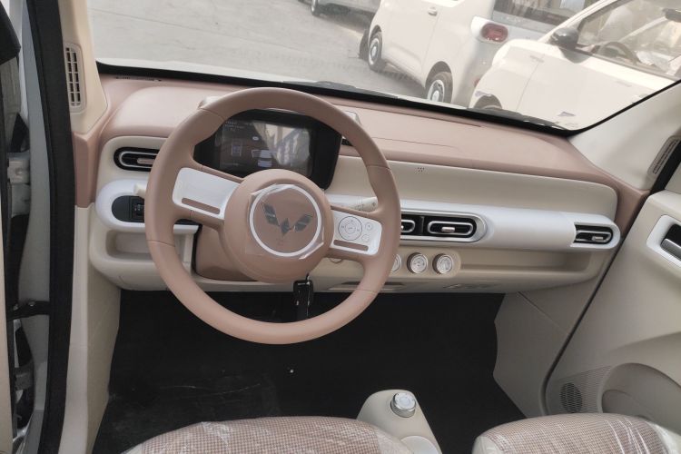 五菱汽车 宏光MINIEV 2024款 第三代 215km 青春版中控内饰12