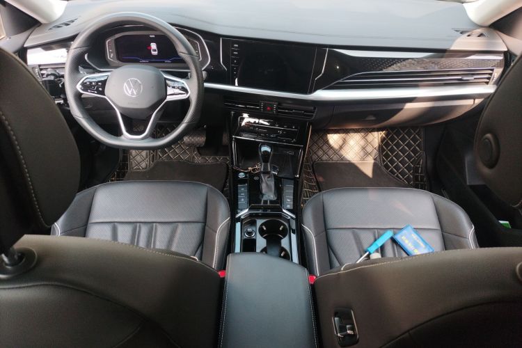 大众 帕萨特 2023款 改款 380TSI 豪华版中控内饰12