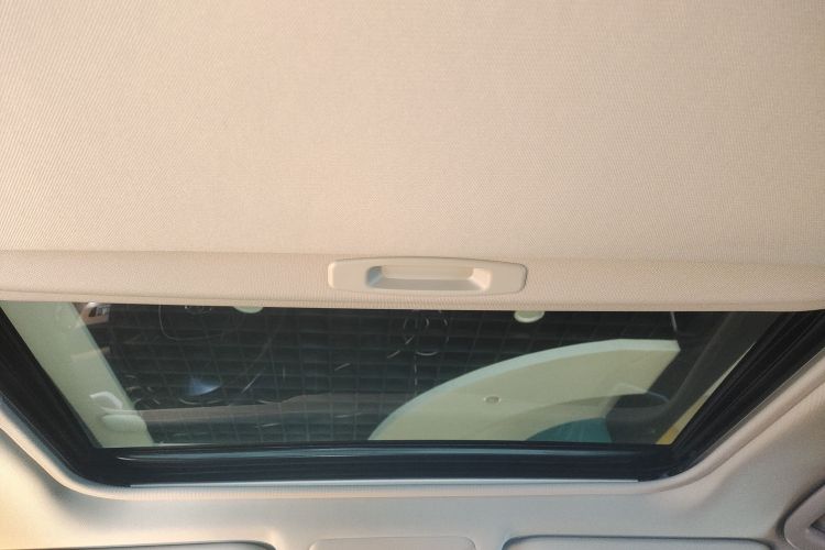 丰田 RAV4荣放 2022款 2.0L CVT两驱风尚Plus版中控内饰22