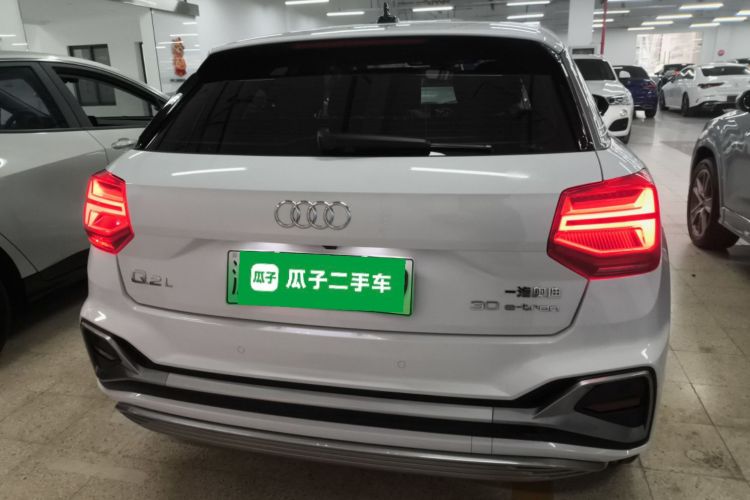 奥迪Q2L e-tron 2022款 Q2L e-tron 纯电智享型车身外观6004