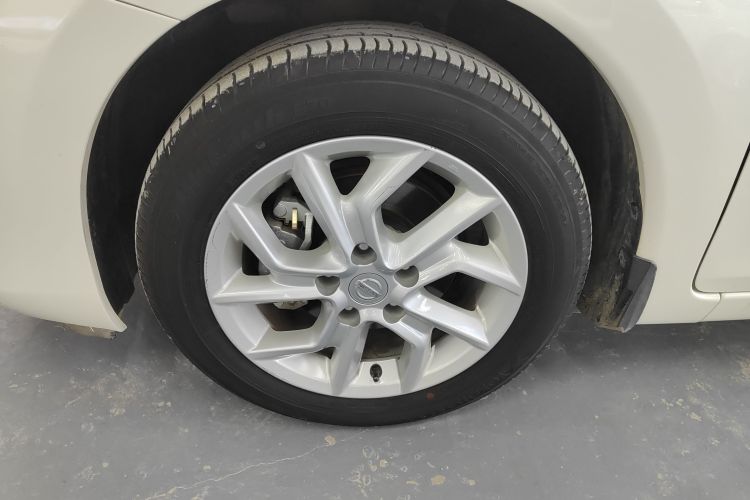 日产 骐达TIIDA 2021款 1.6L CVT酷动版车身外观35